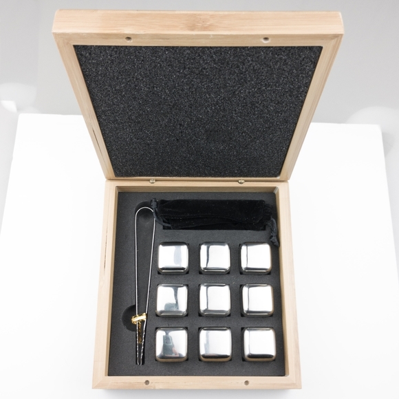 Whiskey Stones Kit Publicus Sapient 9 Steel Cubes Tongs Drawstring Bag & Box - Picture 1 of 5